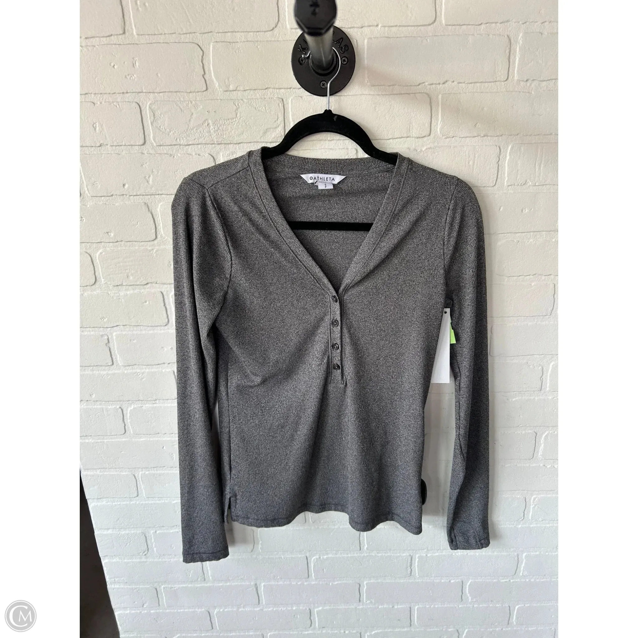 Athletic Top Long Sleeve Crewneck By Athleta In Grey, Size: S