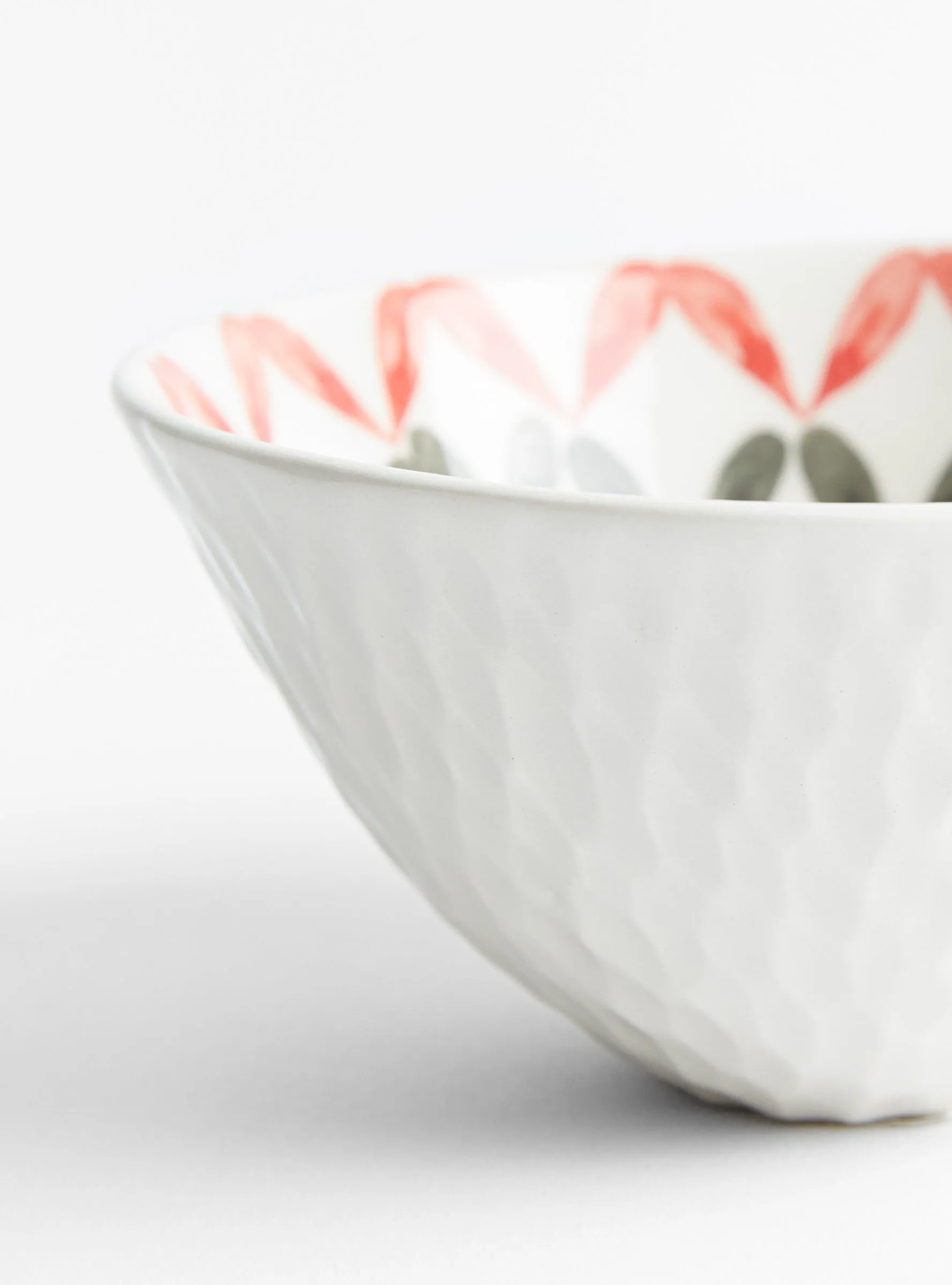 Bowl Pink/Black/Blue Petals N6