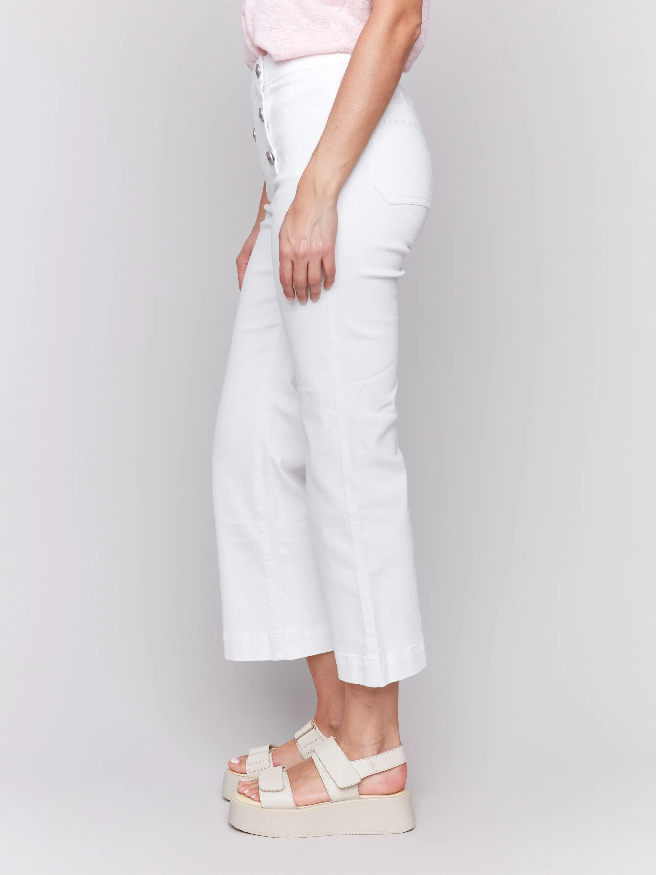 Cropped Pull-On Flare Jeans with Front Buttons - White