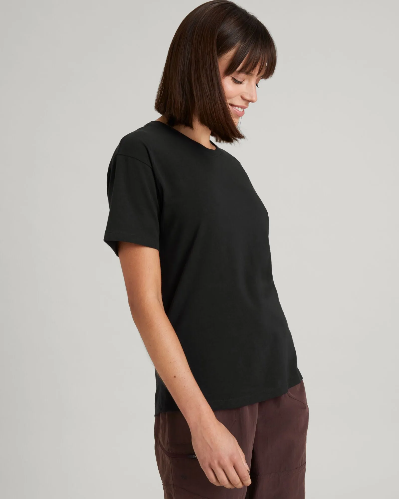 KMD Women's Short Sleeve T-shirt - Black Stingray