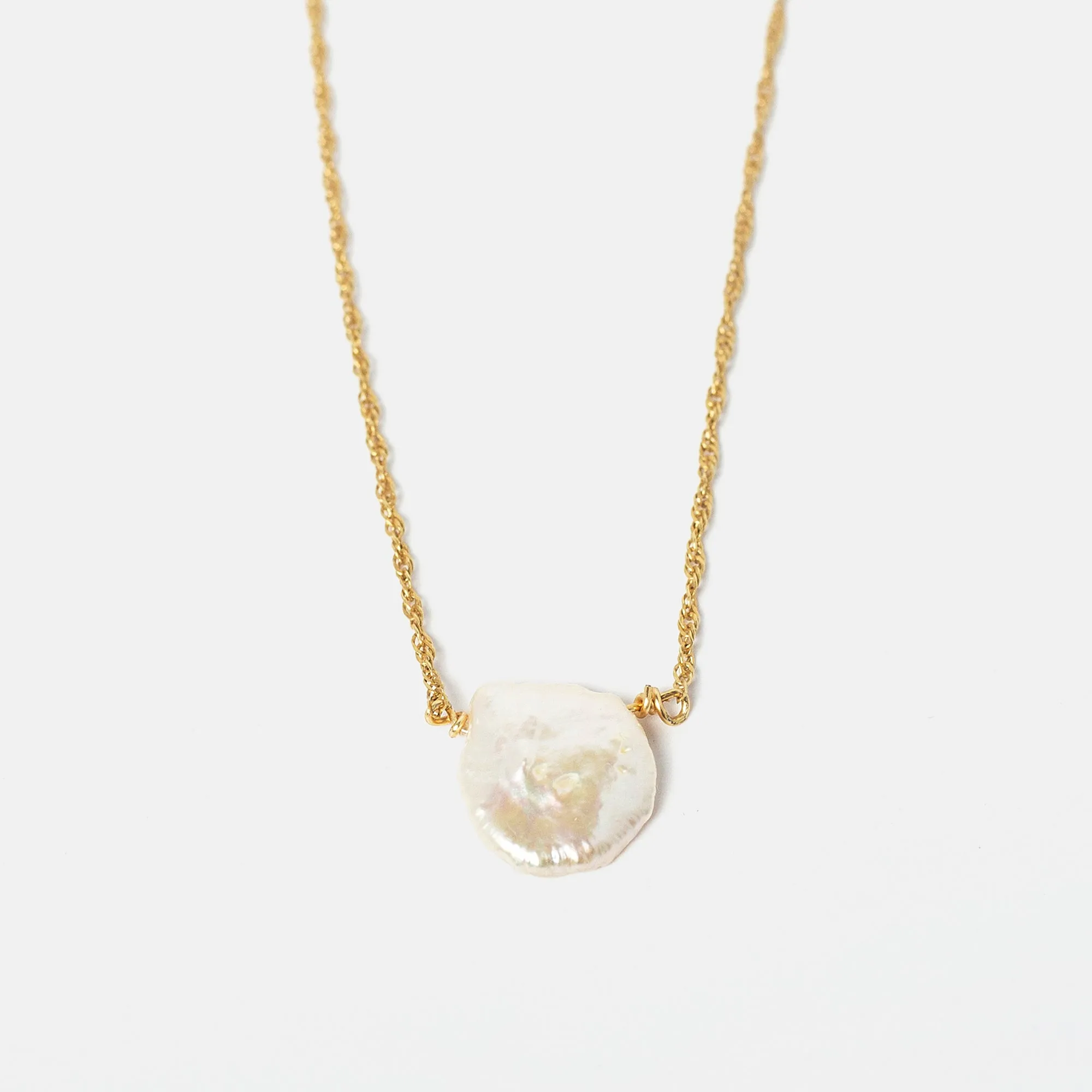 Mother of Pearl in Gold