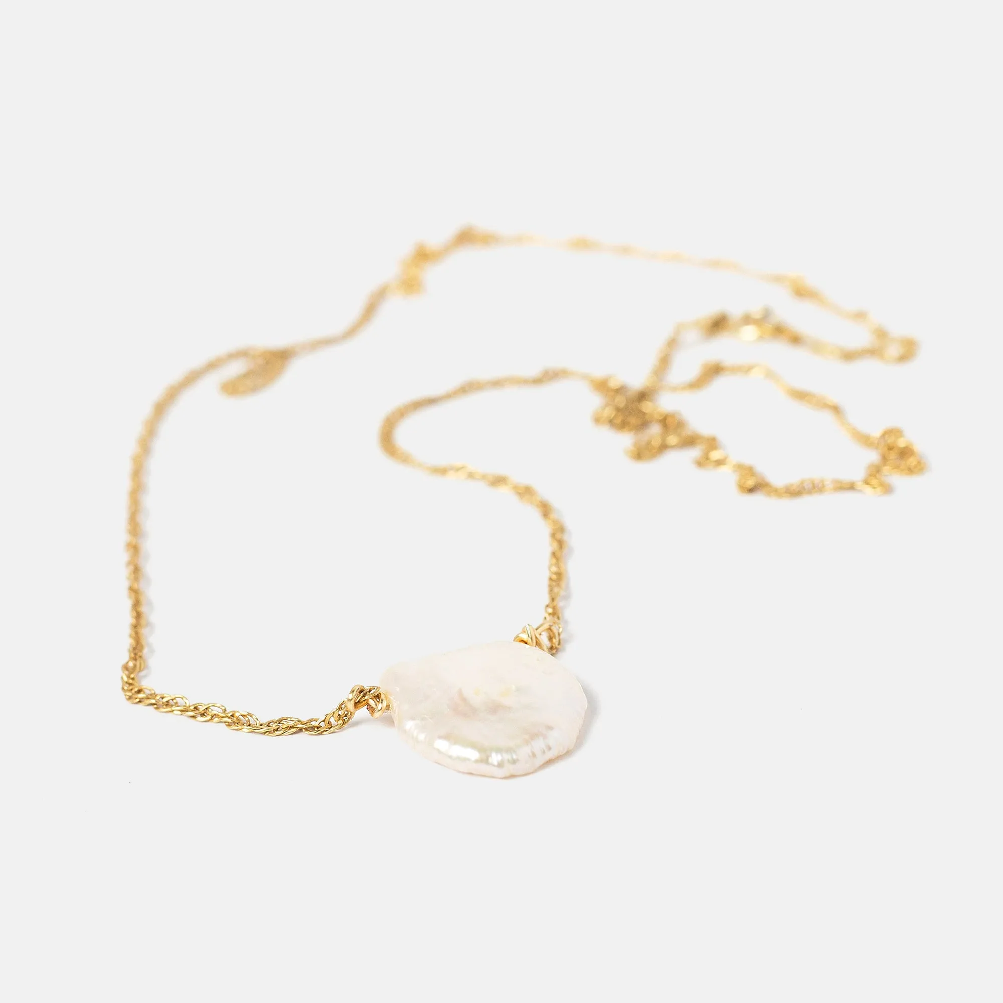 Mother of Pearl in Gold