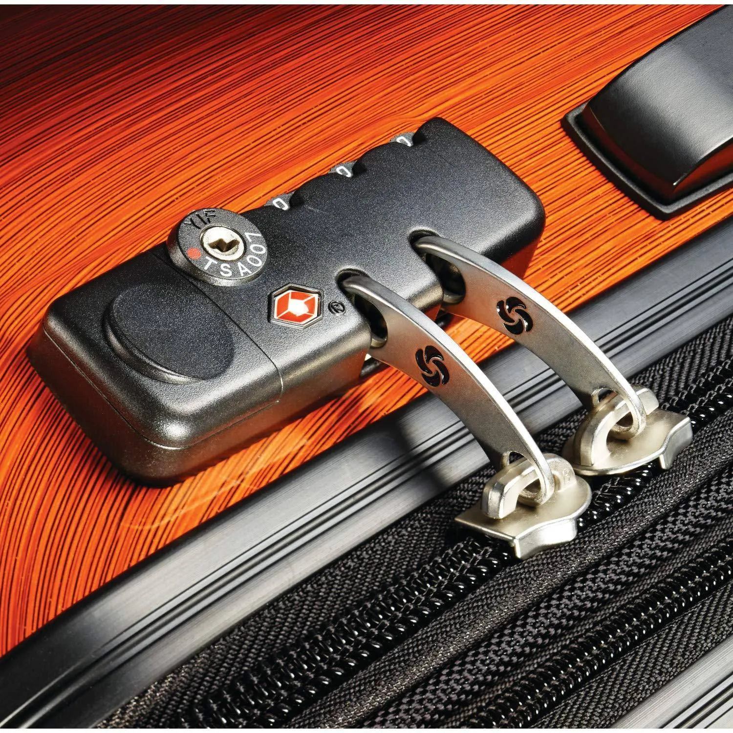 Samsonite Winfield 2 20" 4-Wheel Carry-On Luggage