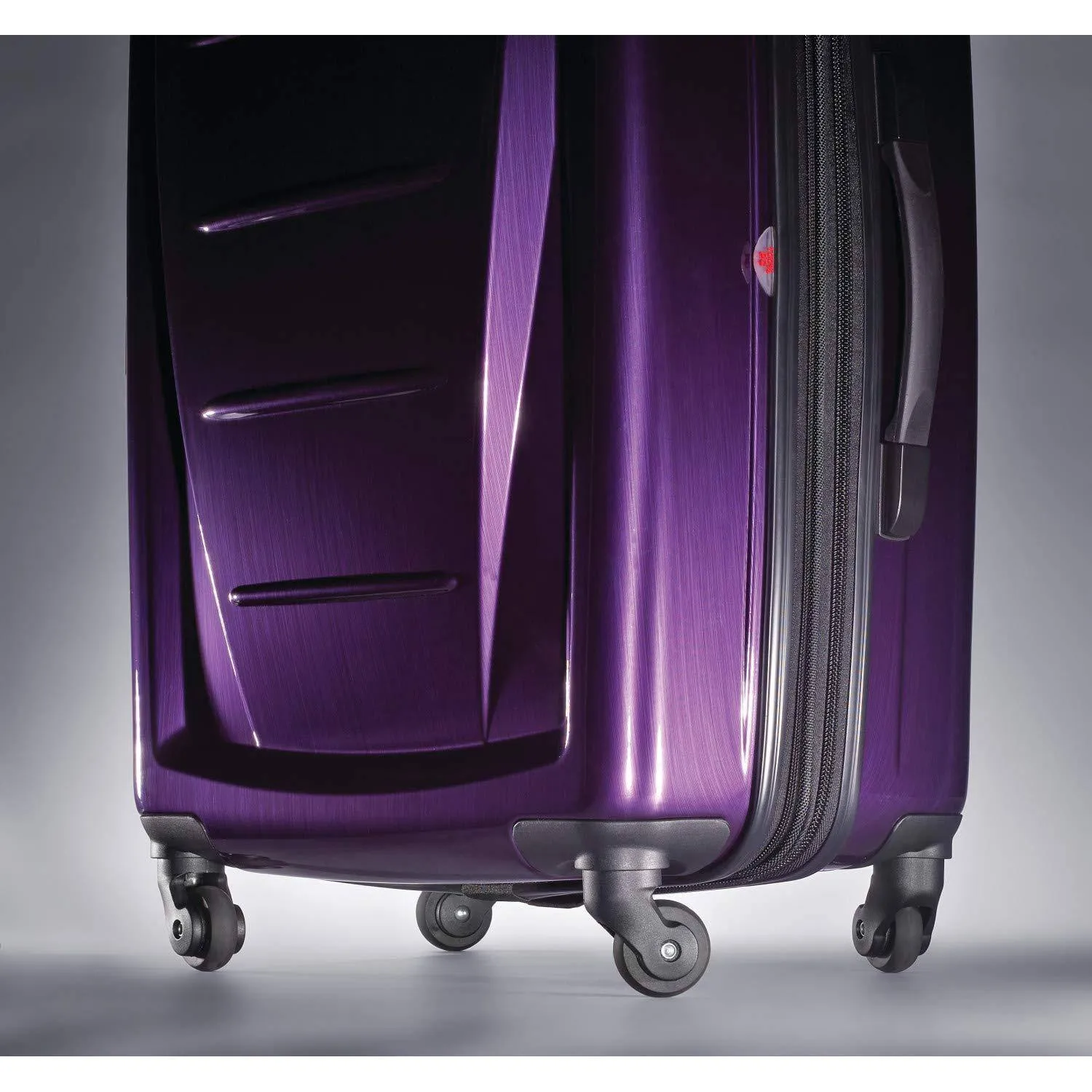 Samsonite Winfield 2 20" 4-Wheel Carry-On Luggage