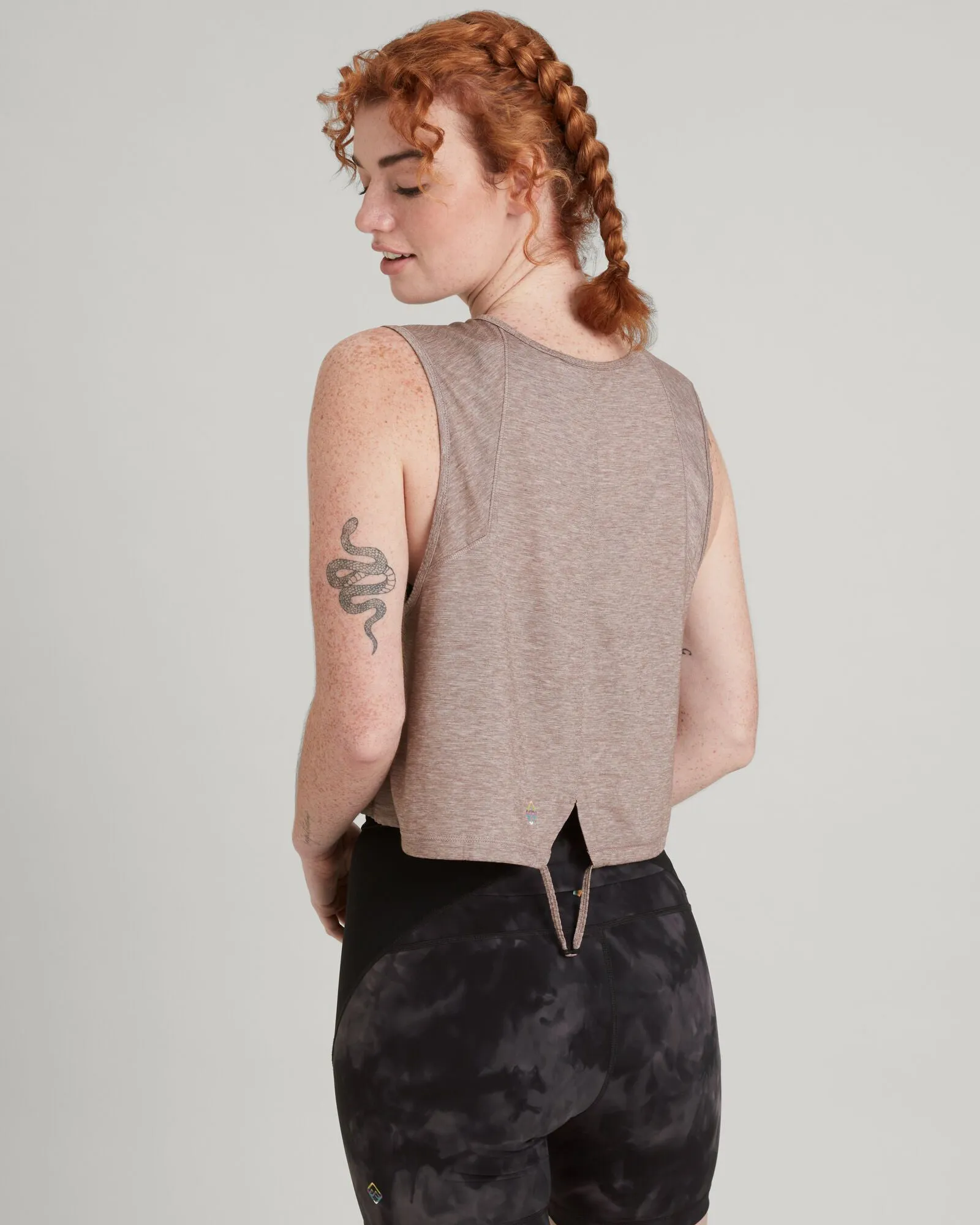 WELL.DER.NESS Go Women's Tank Top - Taupe