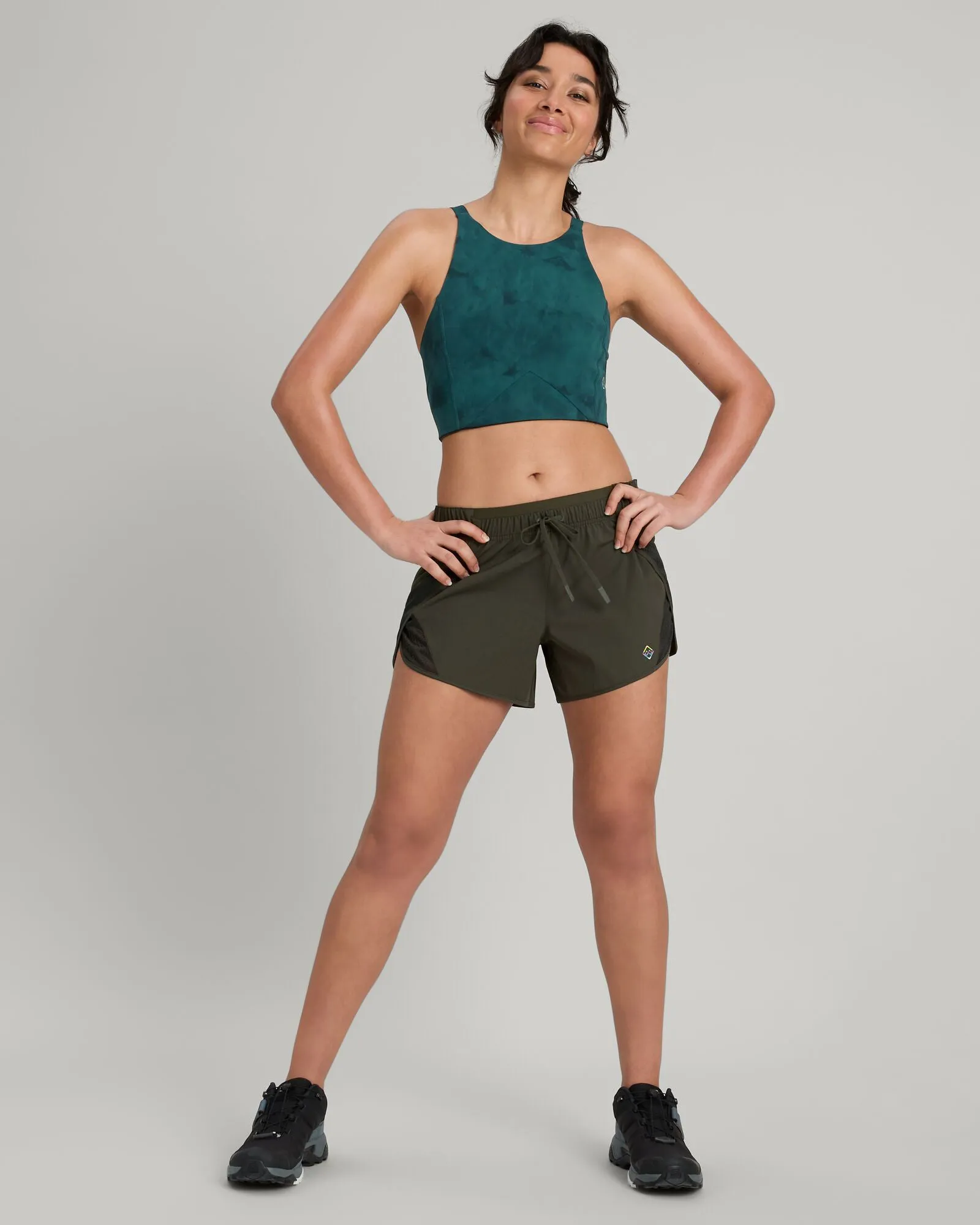 WELL.DER.NESS Move Women's Crop Top - Deep Lagoon Sunburst Print