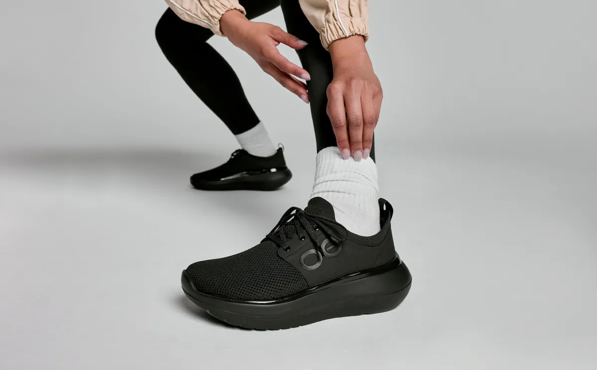 Women's OOmy Stride - Black