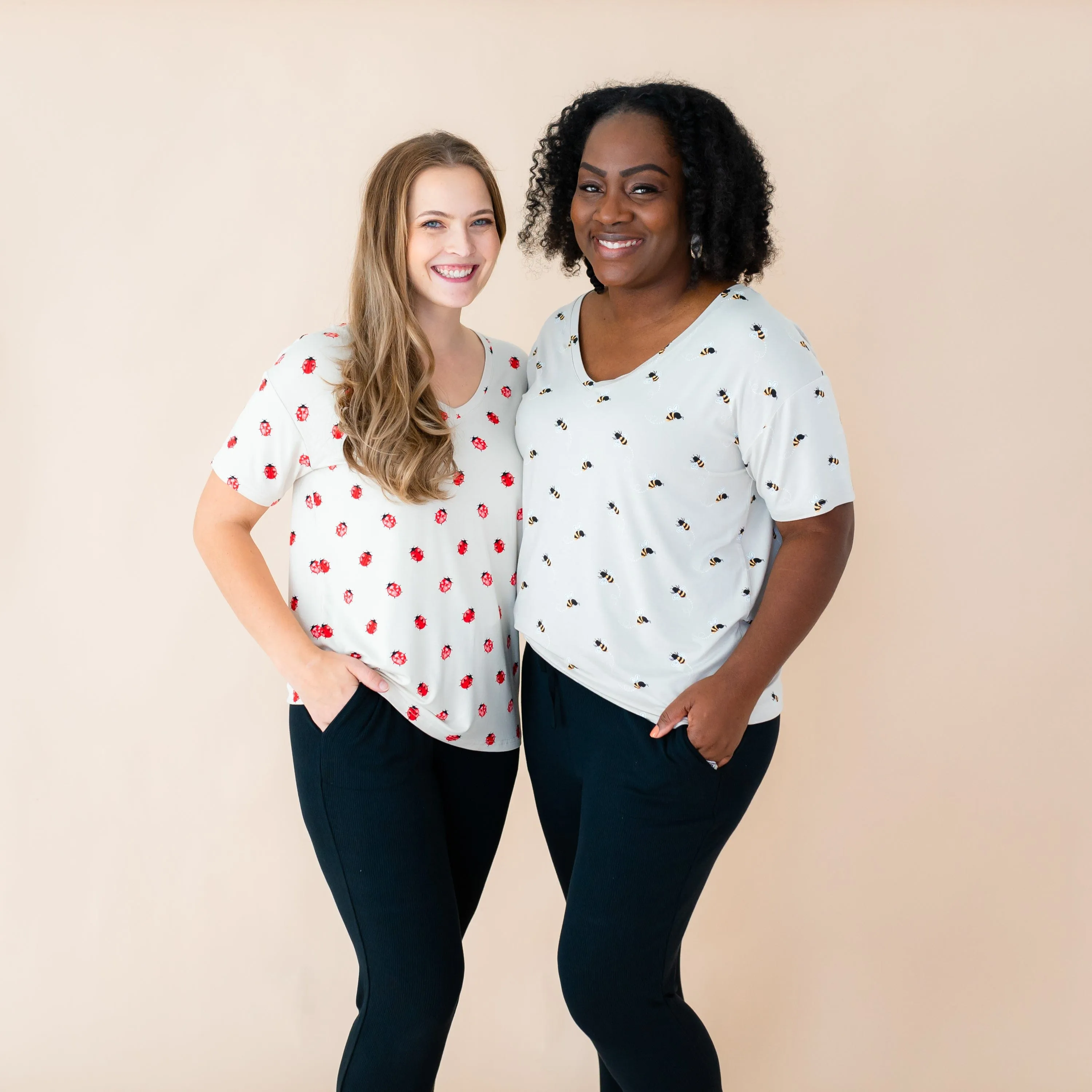 Women's Relaxed Fit V-Neck in Bee Mine